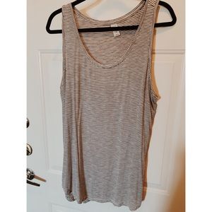 Old Navy • Stripped Tank-top
